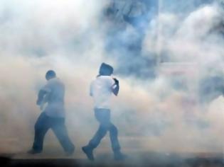 Φωτογραφία για ΕΚΤΑΚΤΟ: Πυροβολούν με καραμπίνες κατά αστυνομικών