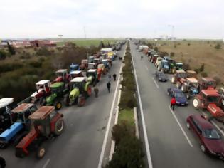 Φωτογραφία για Κλειστή τωρα η Εγνατία από αγρότες