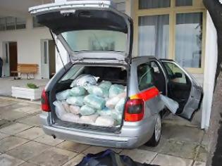 Φωτογραφία για Υπάλληλος του υπουργείου Δικαιοσύνης με 150 κιλά χασίς σε κρατικό αυτοκίνητο (φωτό)