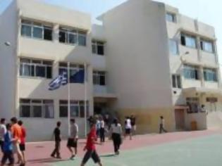 Φωτογραφία για Προς πλήρη αφελληνισμό οδεύουν τα ελληνικά σχολεία - Τρομακτικές οι μελλοντικές συνέπειες
